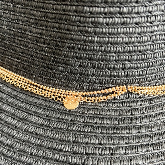 Ladies sun hat. Black with gold coloured chain. Aldo. Tags still attached. - Picture 2 of 4